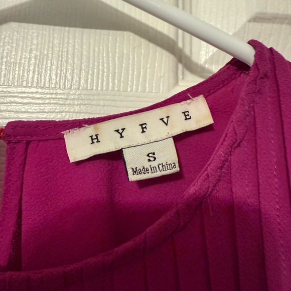 HYFVE Women’s Fuchsia Ruffle Blouse. Size small - Picture 2 of 3